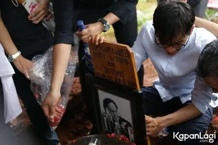 Foto Deddy Sutomo