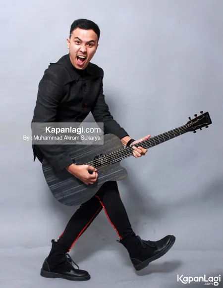 Foto Dennis Lyla