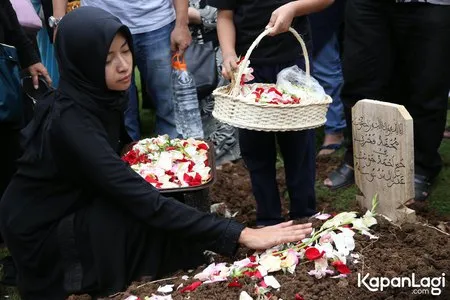 Foto Dessy Rosalianita