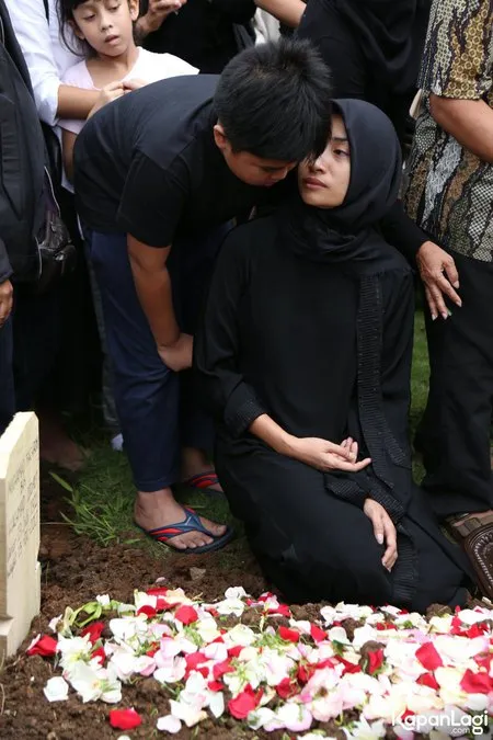 Foto Dessy Rosalianita