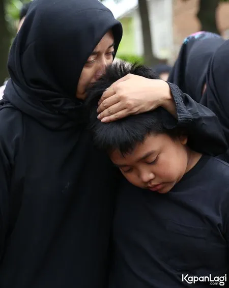 Foto Dessy Rosalianita