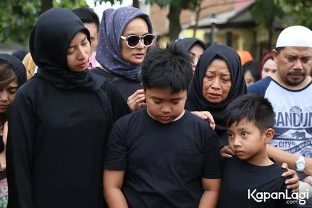 Foto Dessy Rosalianita