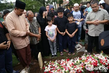 Foto Dessy Rosalianita