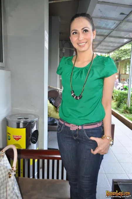 Foto Deswita Maharani