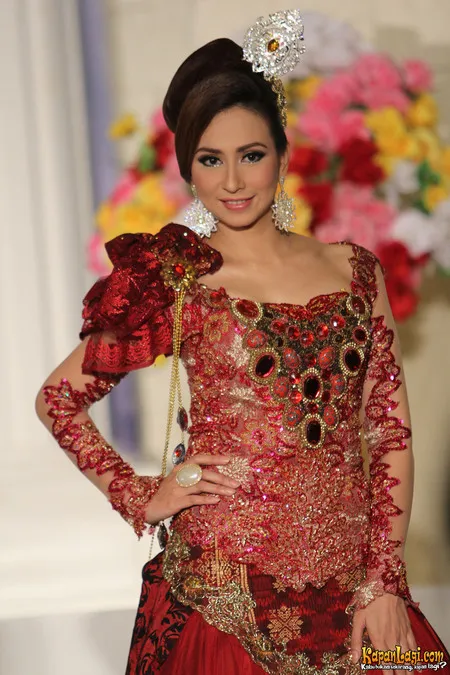 Foto Deswita Maharani