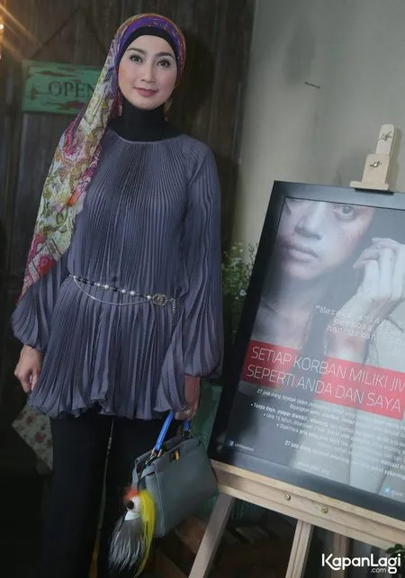Foto Desy Ratnasari
