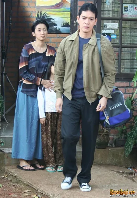 Foto Desy Ratnasari