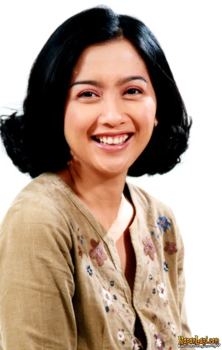 Foto Desy Ratnasari