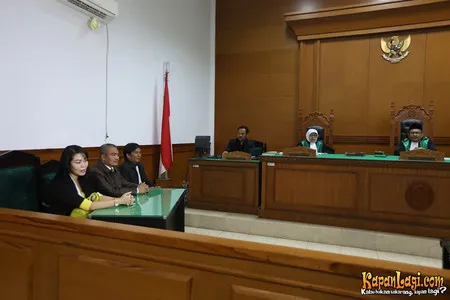 Foto Devi Nurmayanti