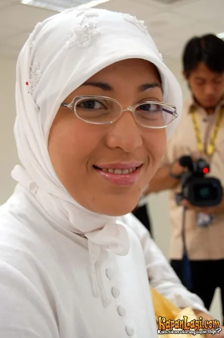 Foto Devy Permatasari