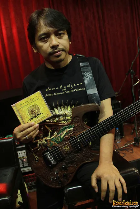Foto Dewa Budjana