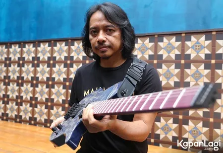 Foto Dewa Budjana