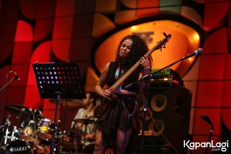 Foto Dewa Budjana