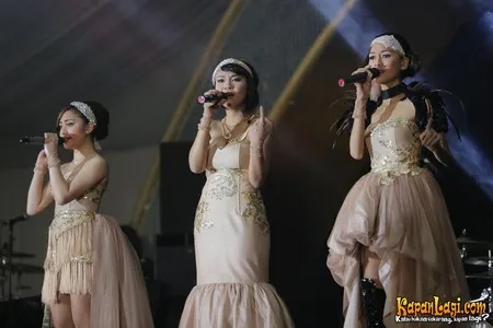 Foto Dewi Dewi