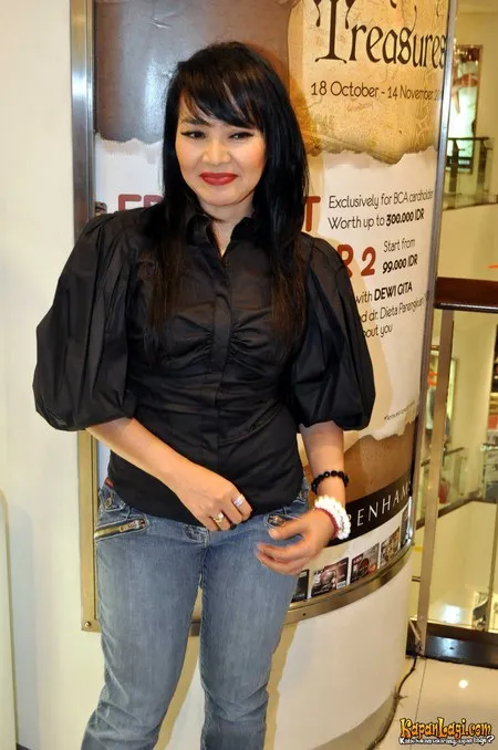 Foto Dewi Gita