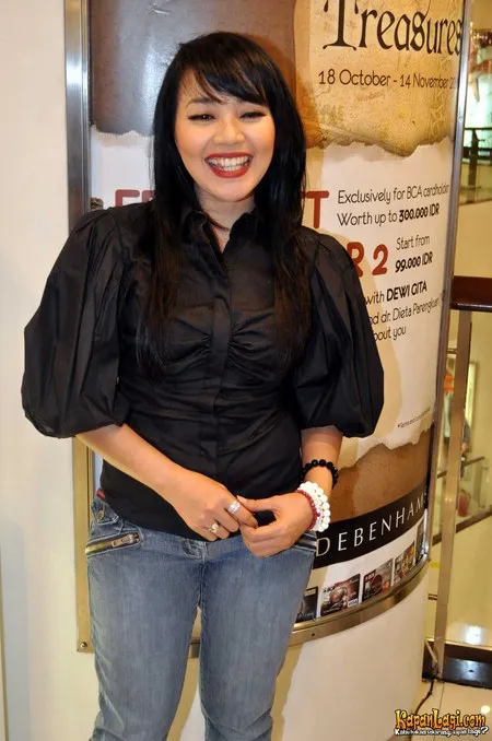 Foto Dewi Gita