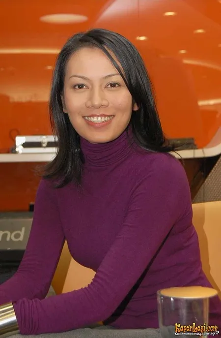 Foto Dewi Lestari