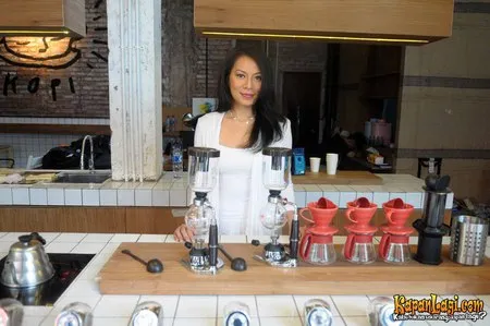 Foto Dewi Lestari