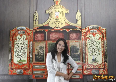 Foto Dewi Lestari