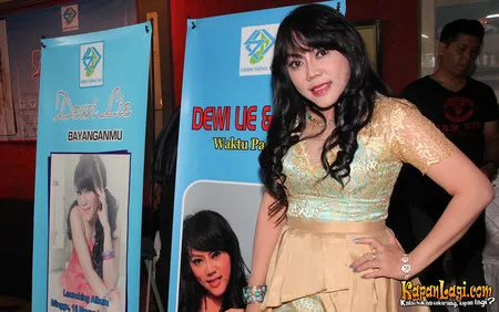Foto Dewi Lie