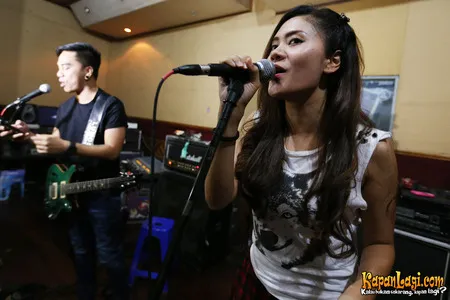 Foto Dewi Muninggar Volmax