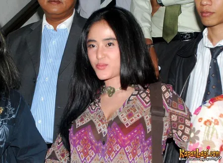 Foto Dewi Perssik