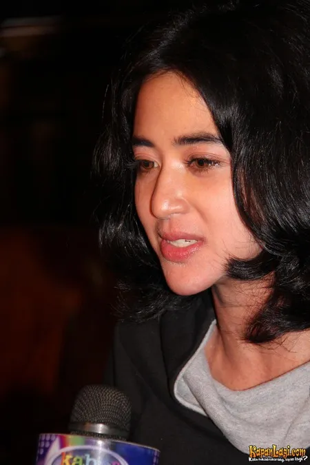 Foto Dewi Perssik