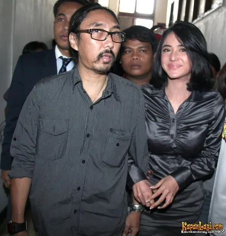 Foto Dewi Perssik
