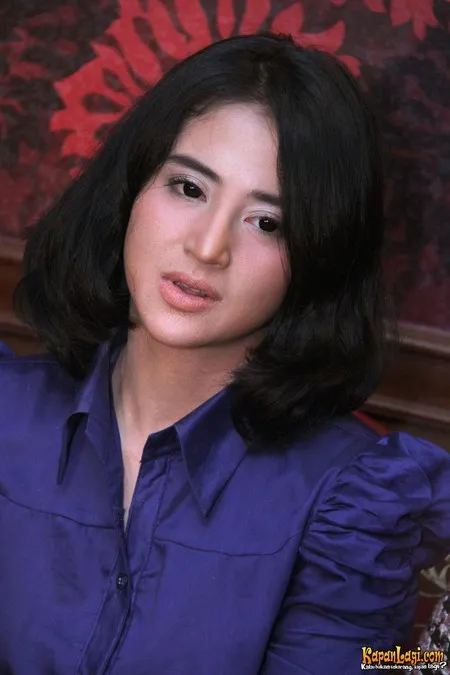 Foto Dewi Perssik