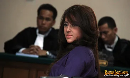 Foto Dewi Perssik