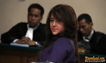 Foto Dewi Perssik