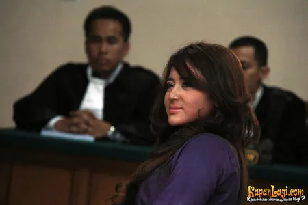 Foto Dewi Perssik