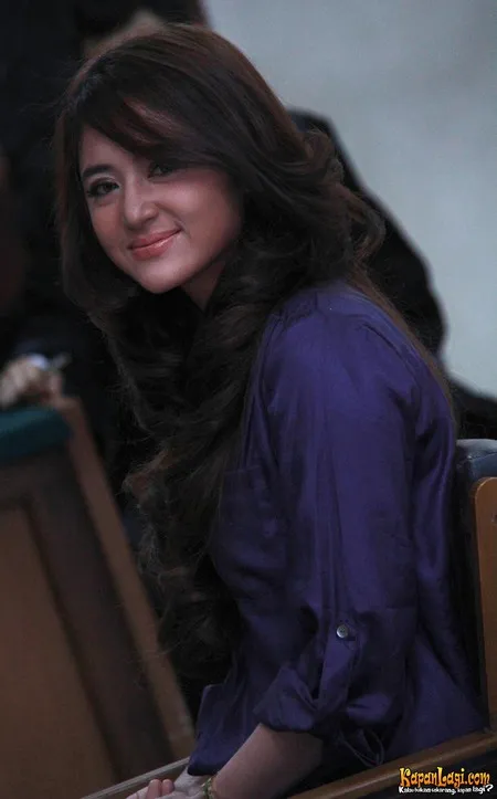 Foto Dewi Perssik