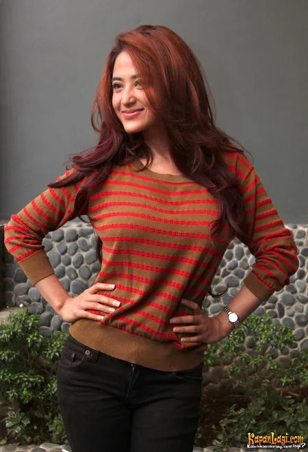 Foto Dewi Perssik