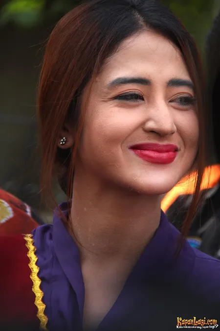 Foto Dewi Perssik