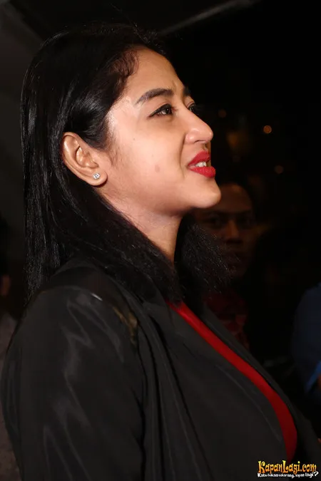 Foto Dewi Perssik