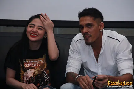 Foto Dewi Perssik