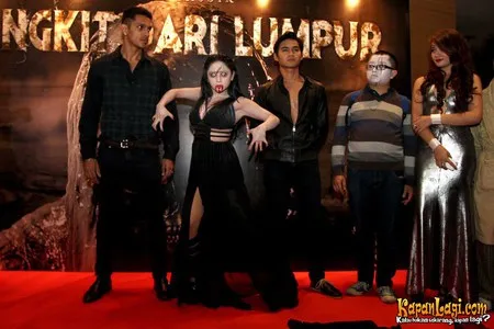 Foto Dewi Perssik