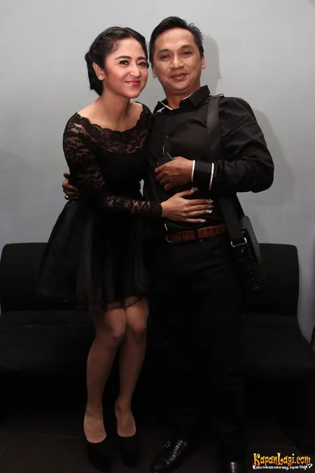 Foto Dewi Perssik