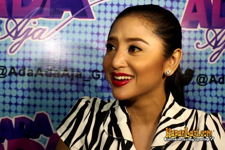 Foto Dewi Perssik