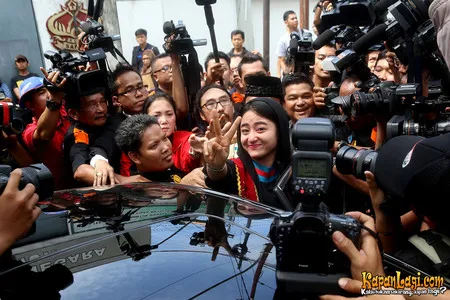 Foto Dewi Perssik