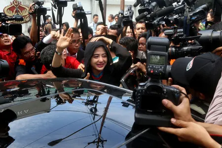 Foto Dewi Perssik
