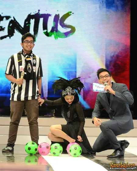 Foto Dewi Perssik