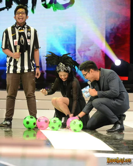 Foto Dewi Perssik