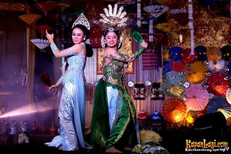 Foto Dewi Perssik