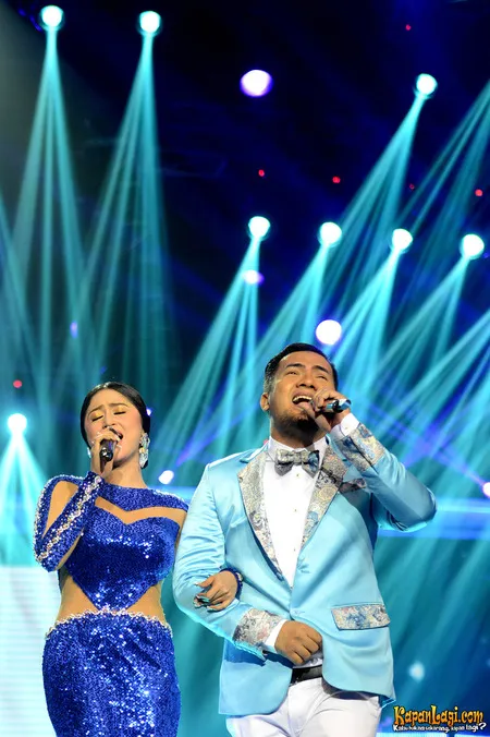 Foto Dewi Perssik