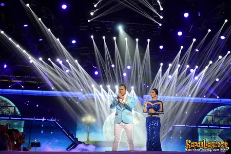Foto Dewi Perssik