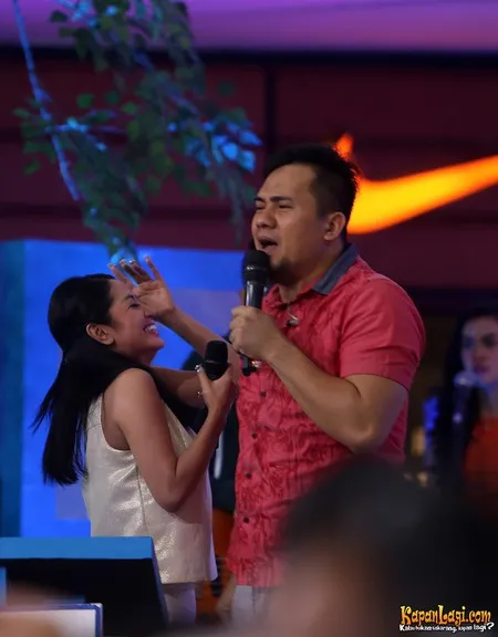 Foto Dewi Perssik