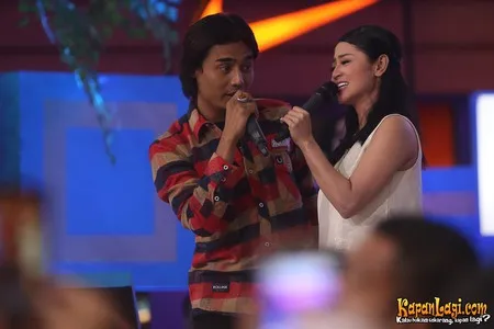 Foto Dewi Perssik