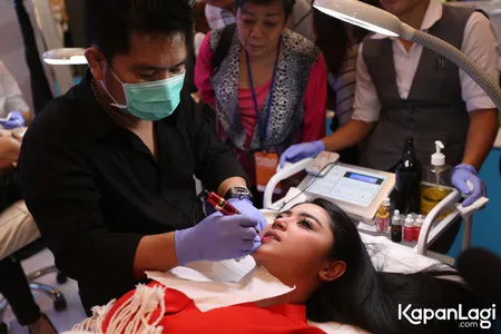 Foto Dewi Perssik